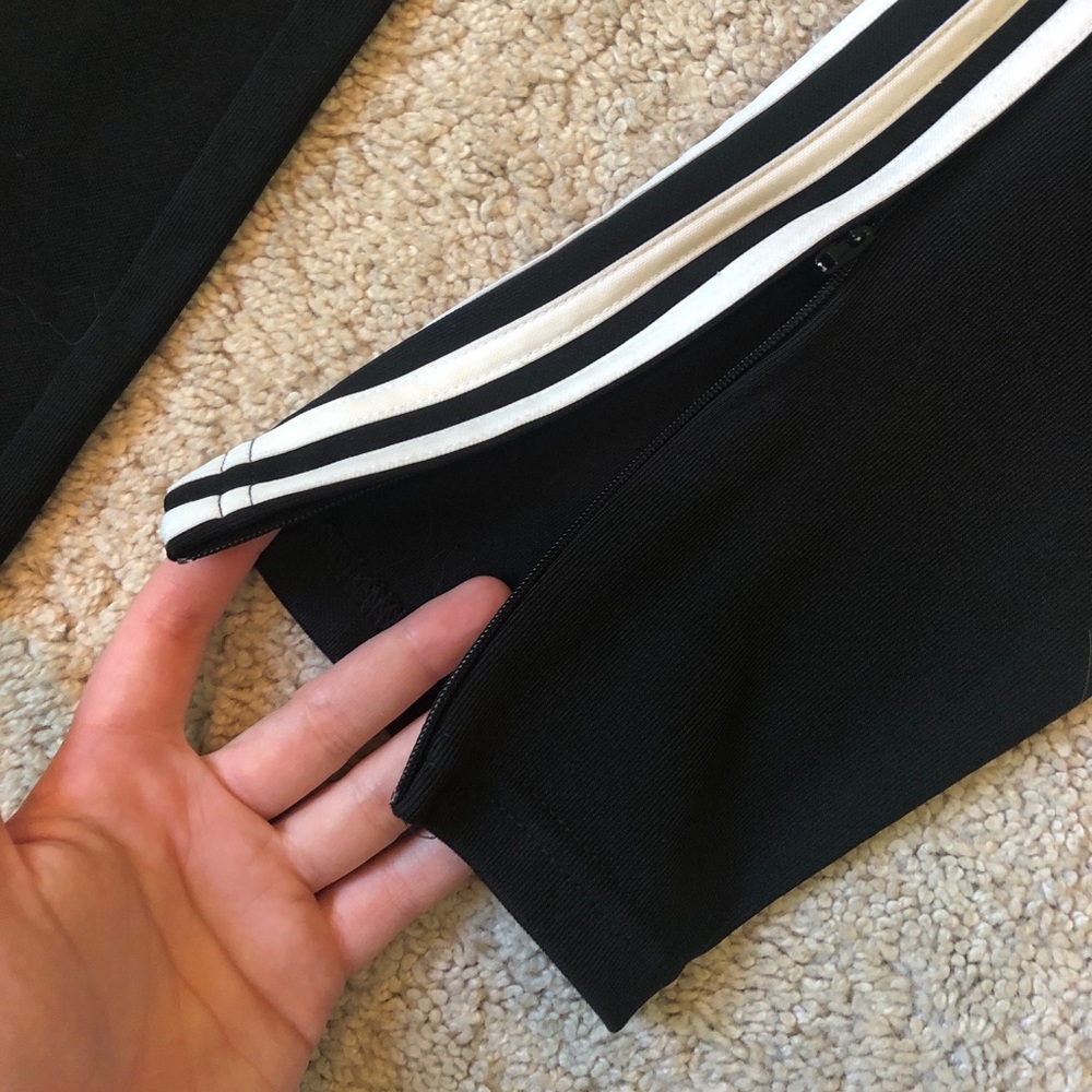 sweatpants - Picture 3 of 4